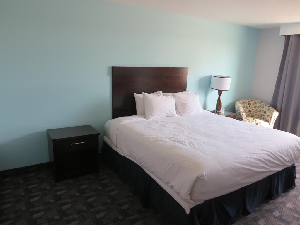 Travelodge By Wyndham Rosetown Buitenkant foto