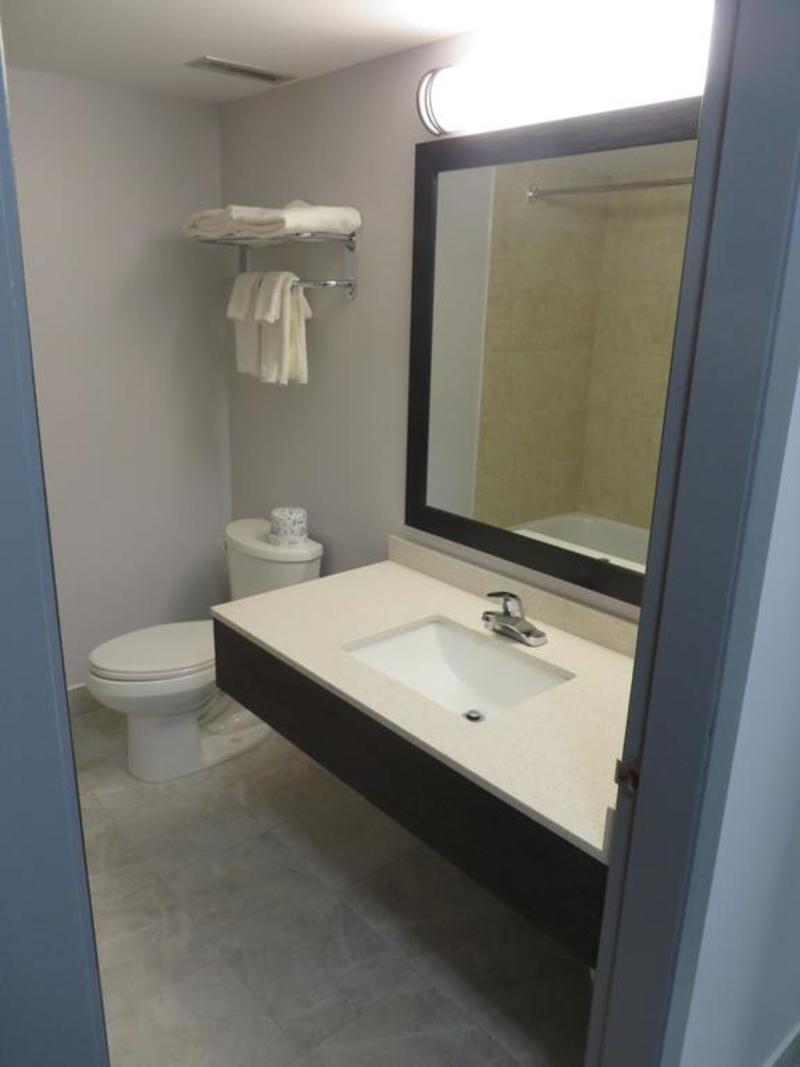 Travelodge By Wyndham Rosetown Buitenkant foto